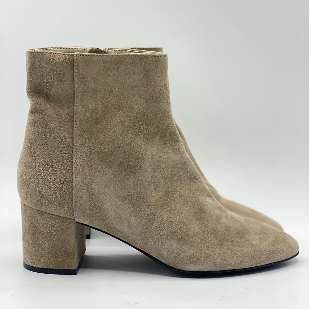 Bruno Magli 
Ankle‎ Boots